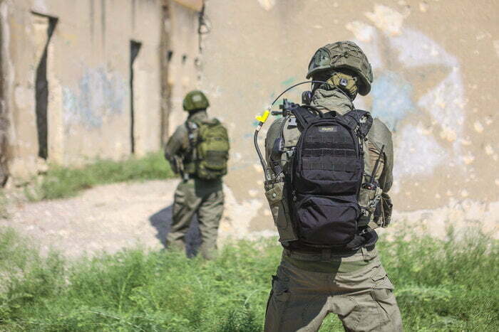 Israeli Sodiers With Source's Gear